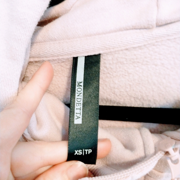 Modetta pale pink cropped hoodie with full zip up size xs.  Mild wash wear - Picture 4 of 5